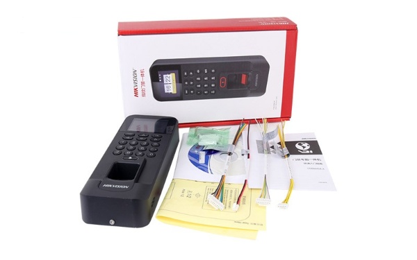 Máy chấm công Hikvision DS-K1T804BMF